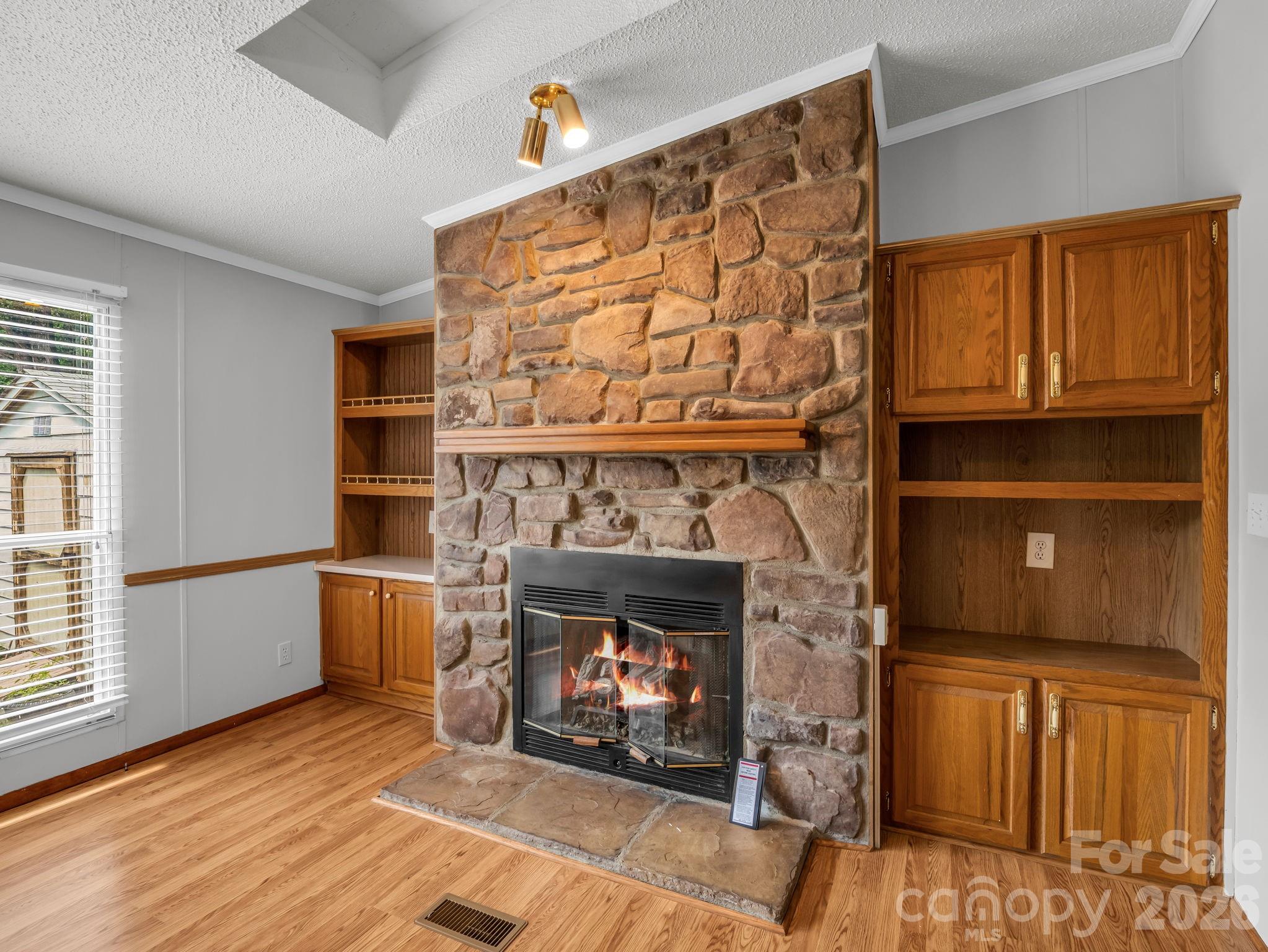 213 Old State Ten Road — Black Mountain