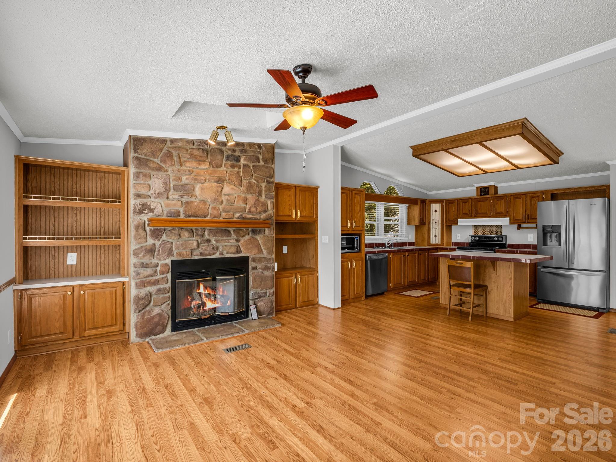 213 Old State Ten Road — Black Mountain
