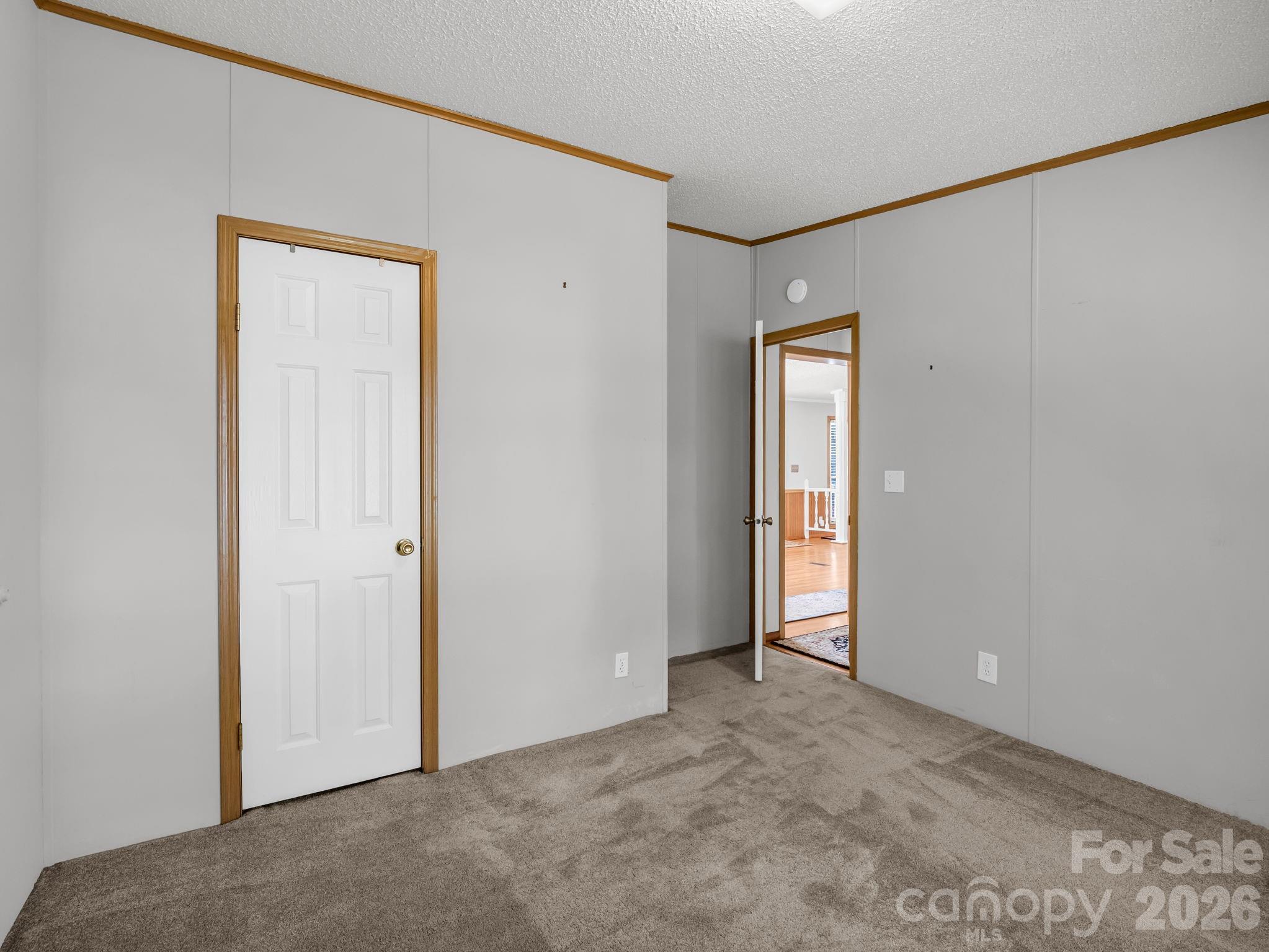 213 Old State Ten Road — Black Mountain