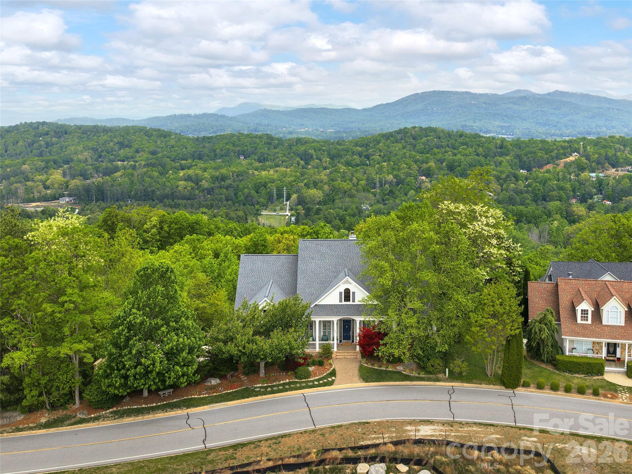 1403 Woodsong Drive — Hendersonville