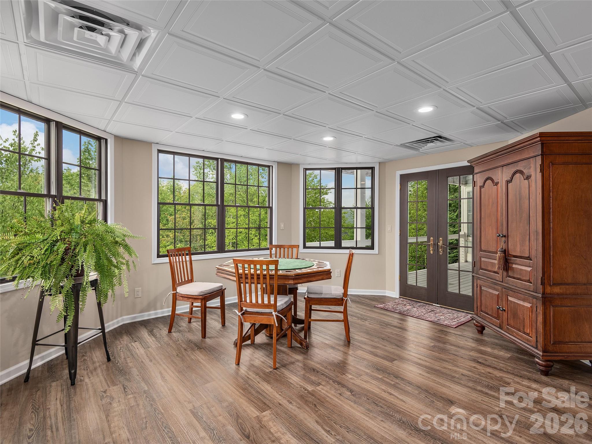 1403 Woodsong Drive — Hendersonville