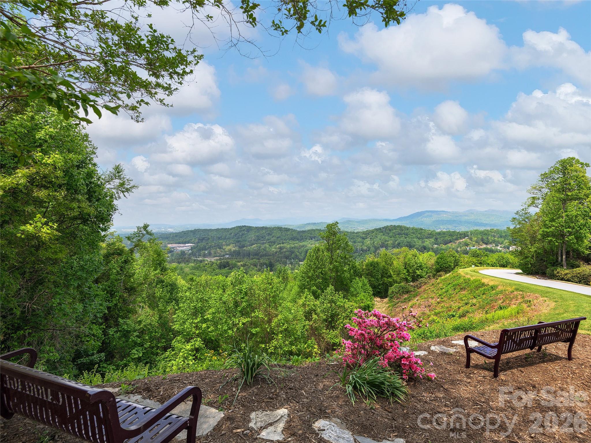 1403 Woodsong Drive — Hendersonville