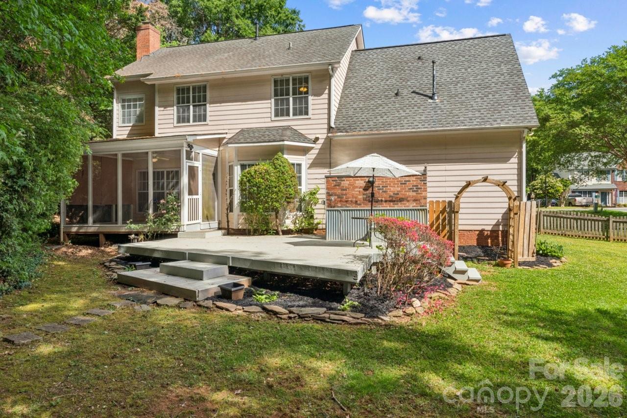 2040 Swaim Drive — Matthews