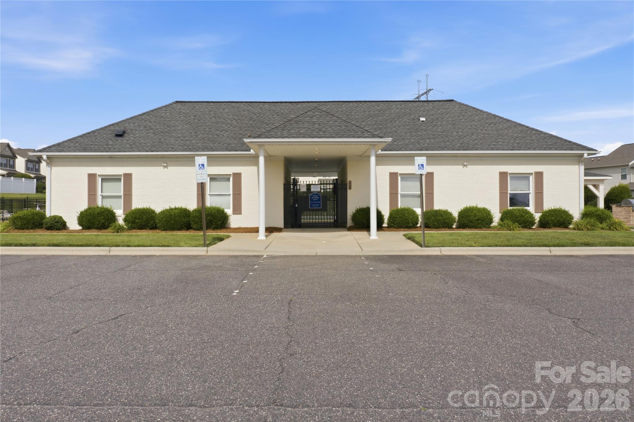 117 Canada Drive — Statesville