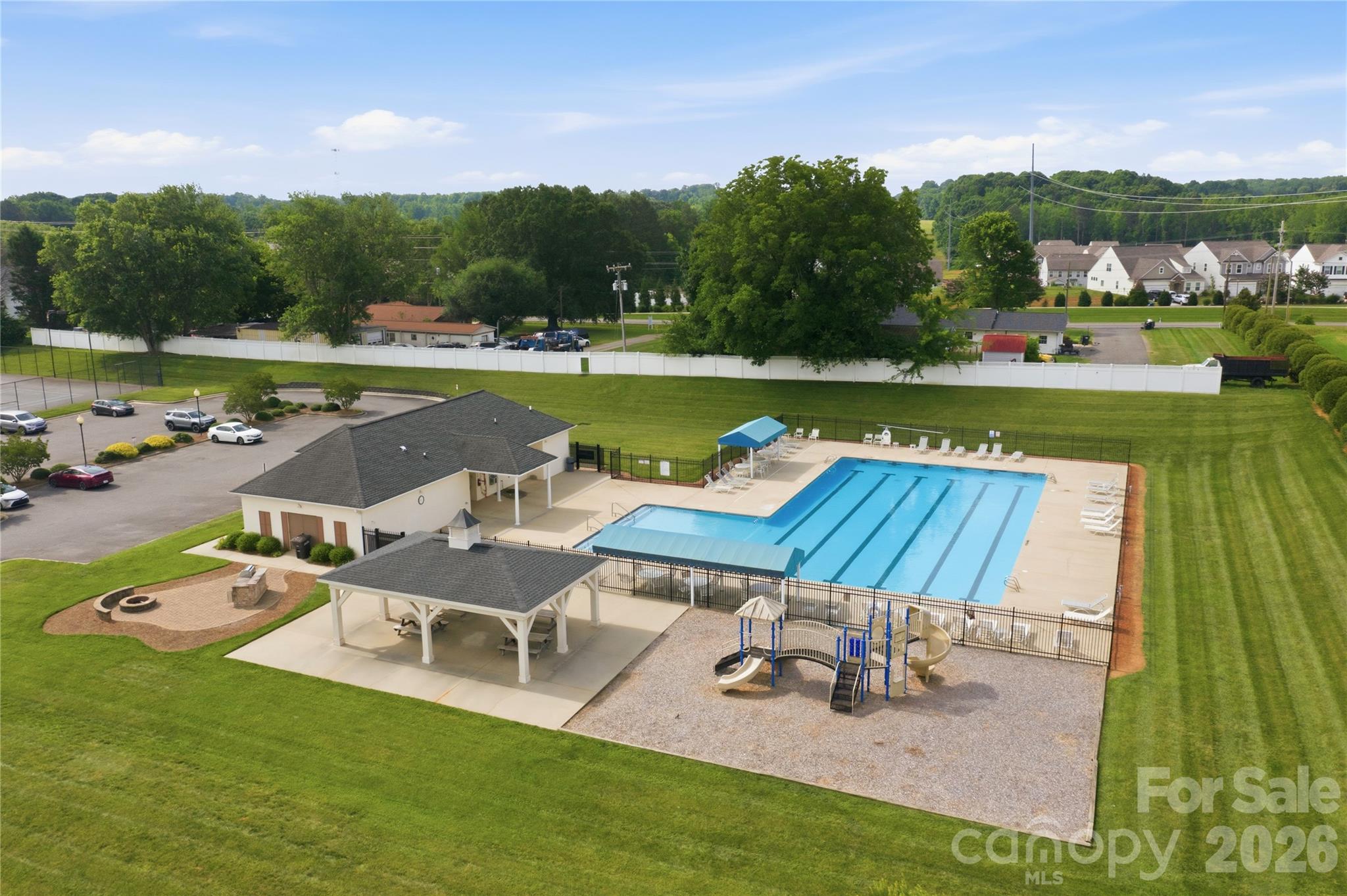 117 Canada Drive — Statesville