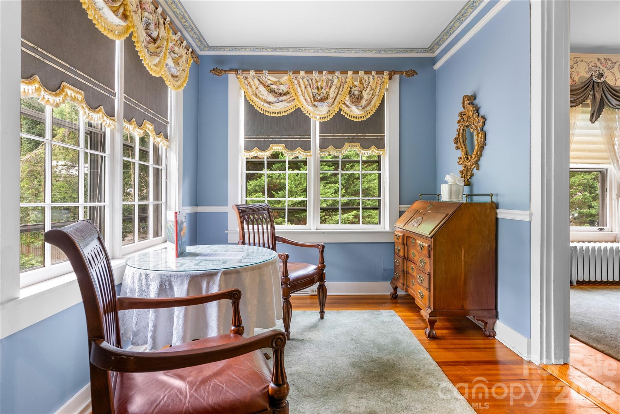 86 Edgemont Road — Asheville