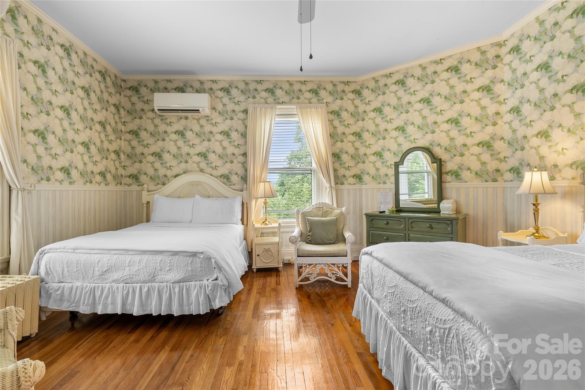 86 Edgemont Road — Asheville