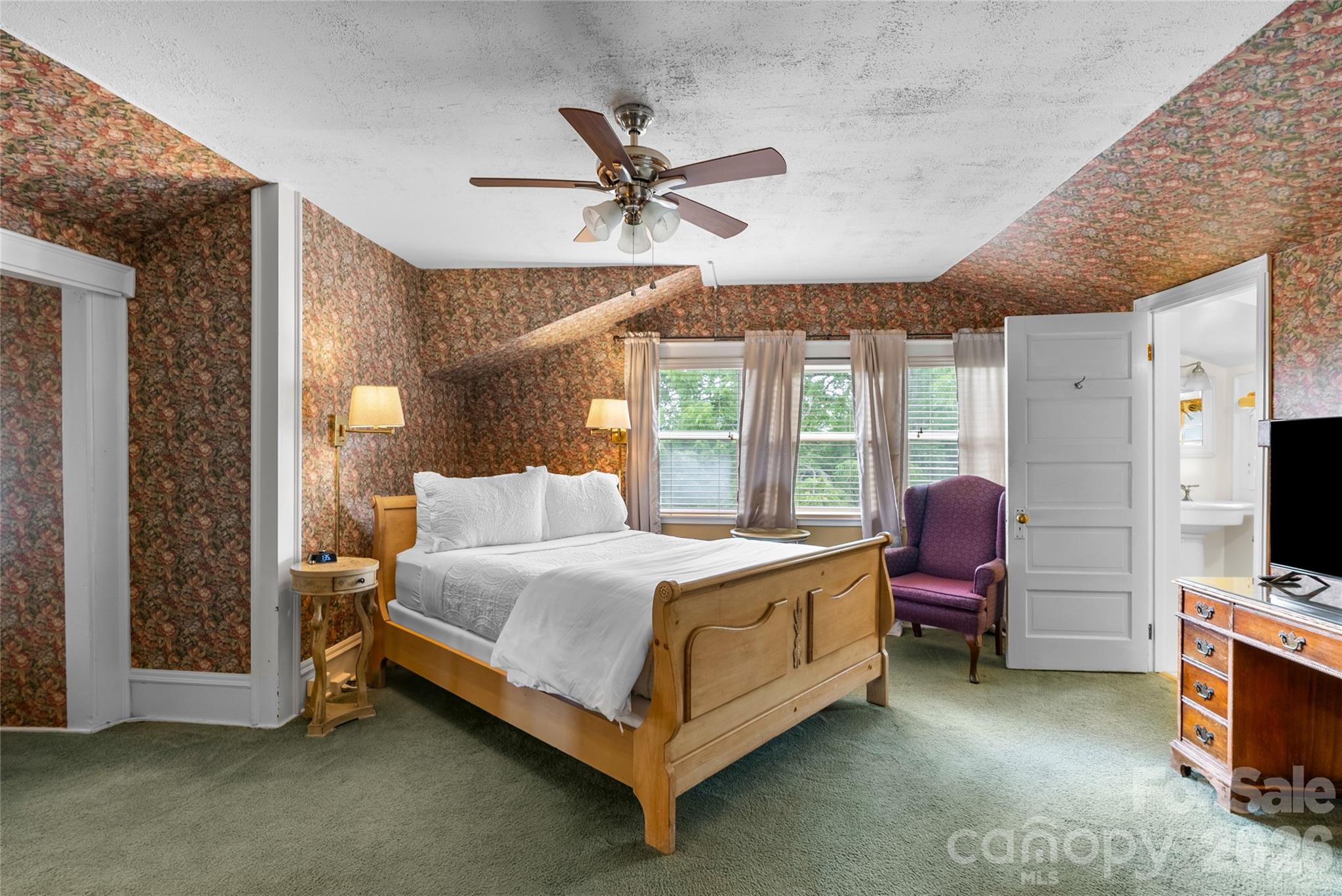 86 Edgemont Road — Asheville