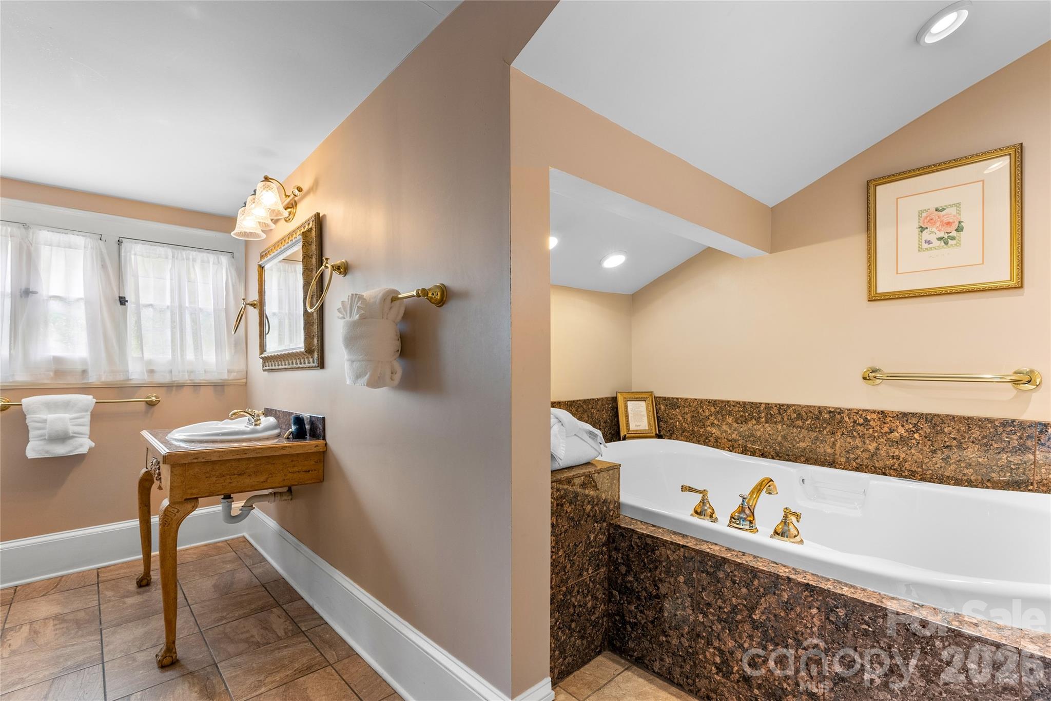 86 Edgemont Road — Asheville