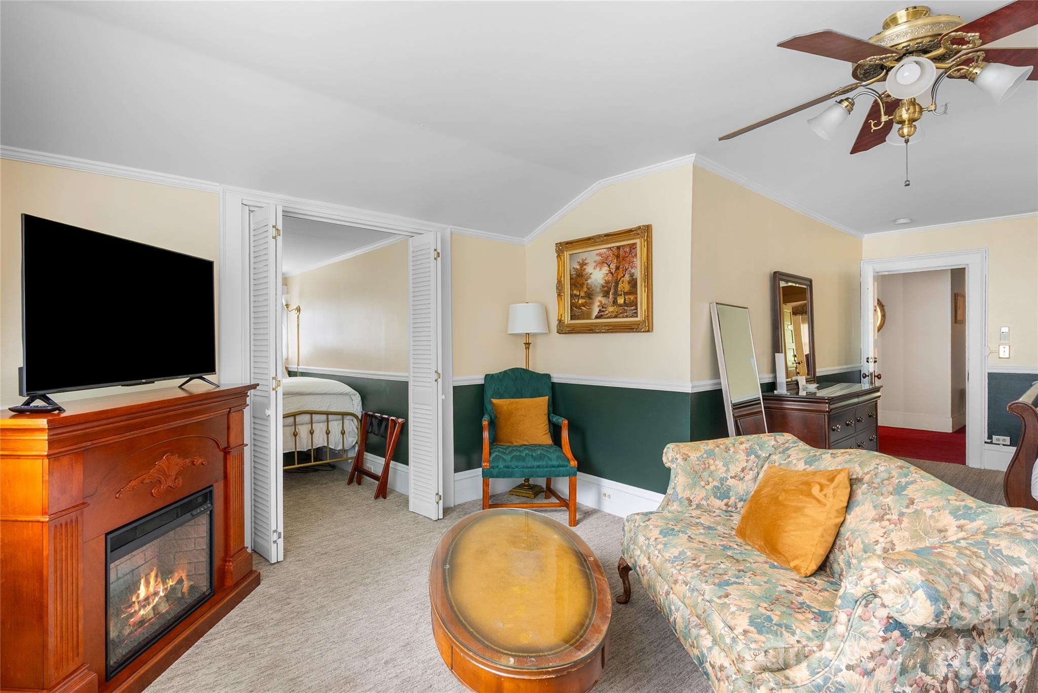 86 Edgemont Road — Asheville