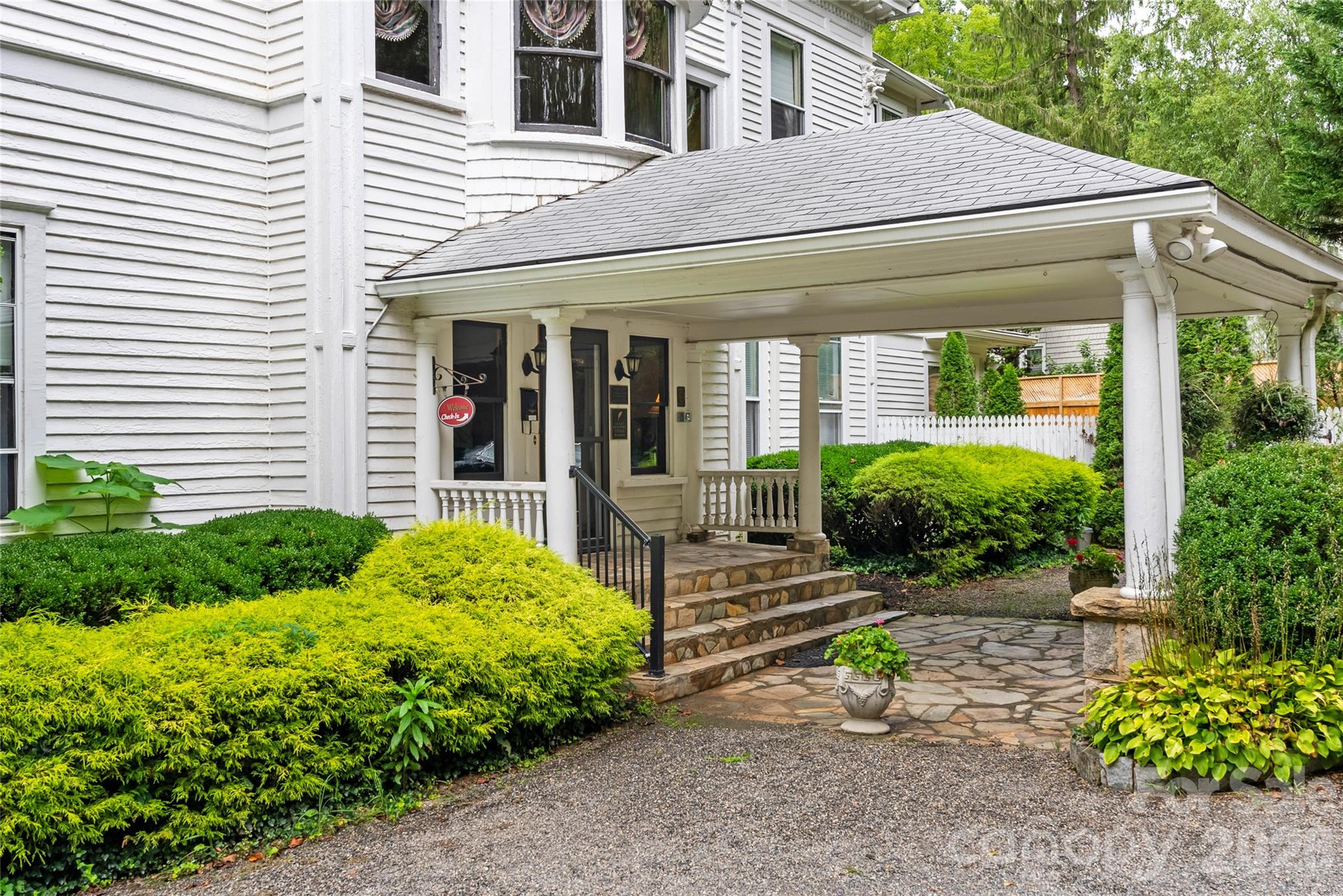 86 Edgemont Road — Asheville