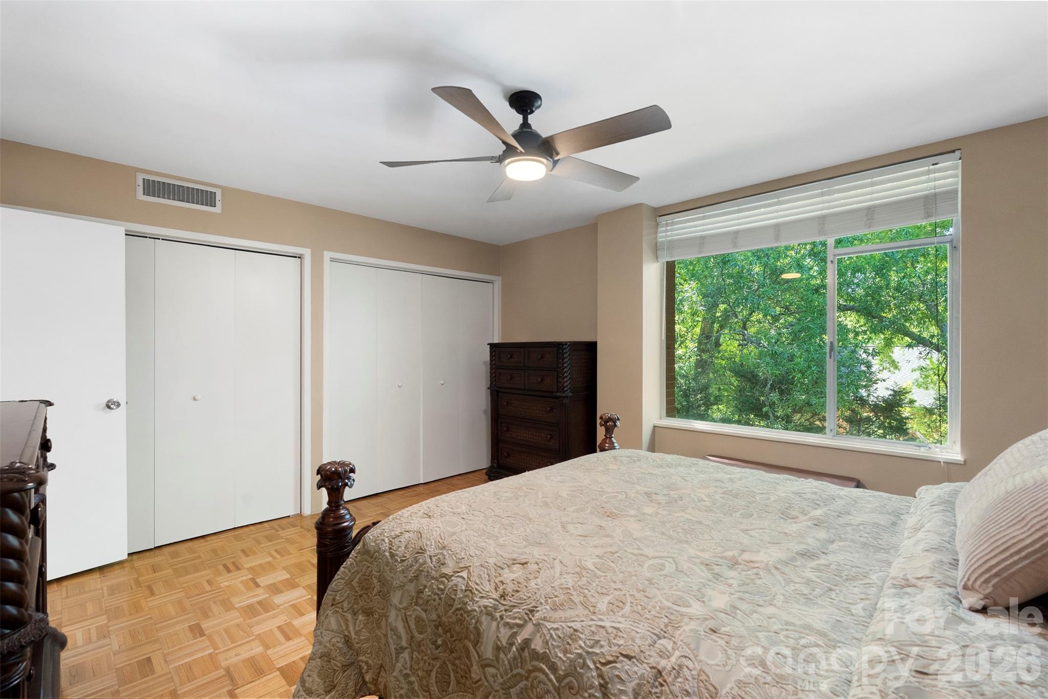 1300 Queens Road #402 — Charlotte