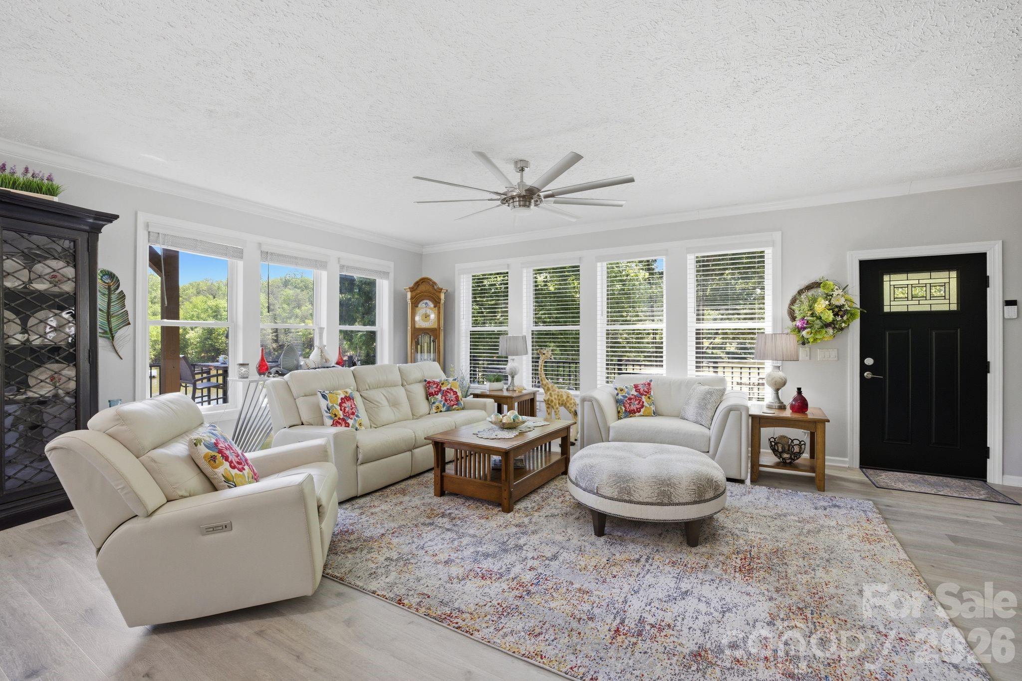 819 Hickory Point Drive — Lexington