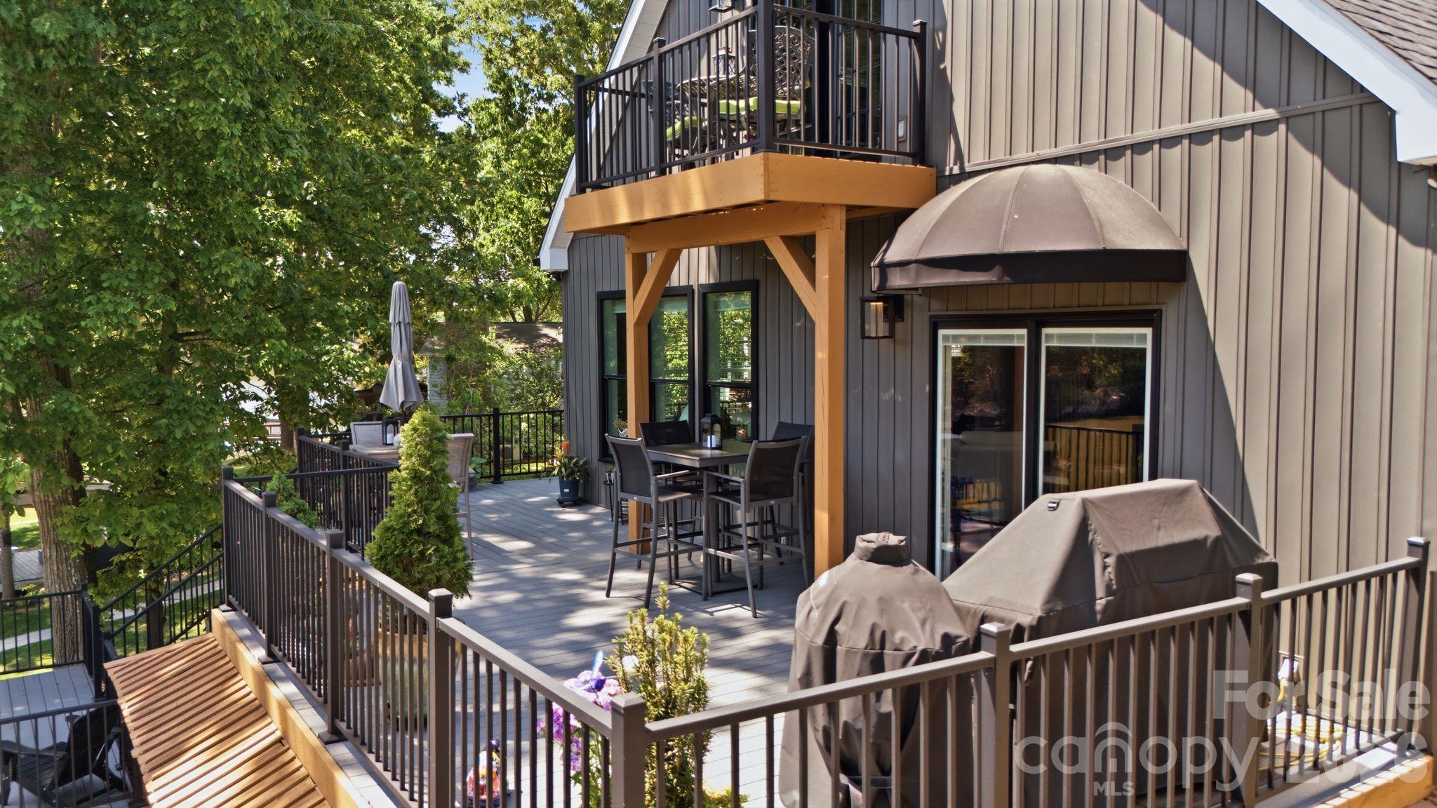 819 Hickory Point Drive — Lexington