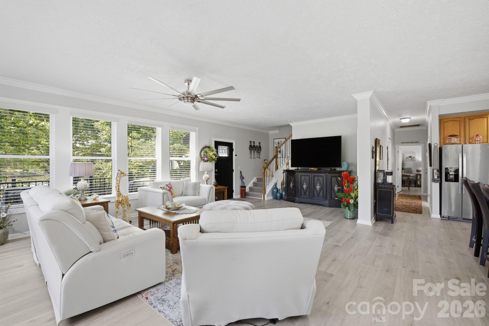 819 Hickory Point Drive — Lexington