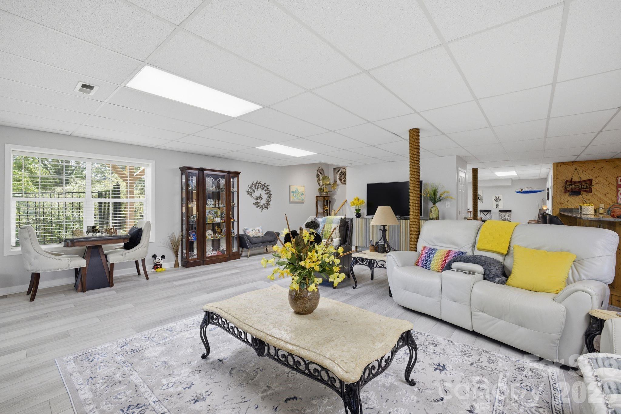 819 Hickory Point Drive — Lexington