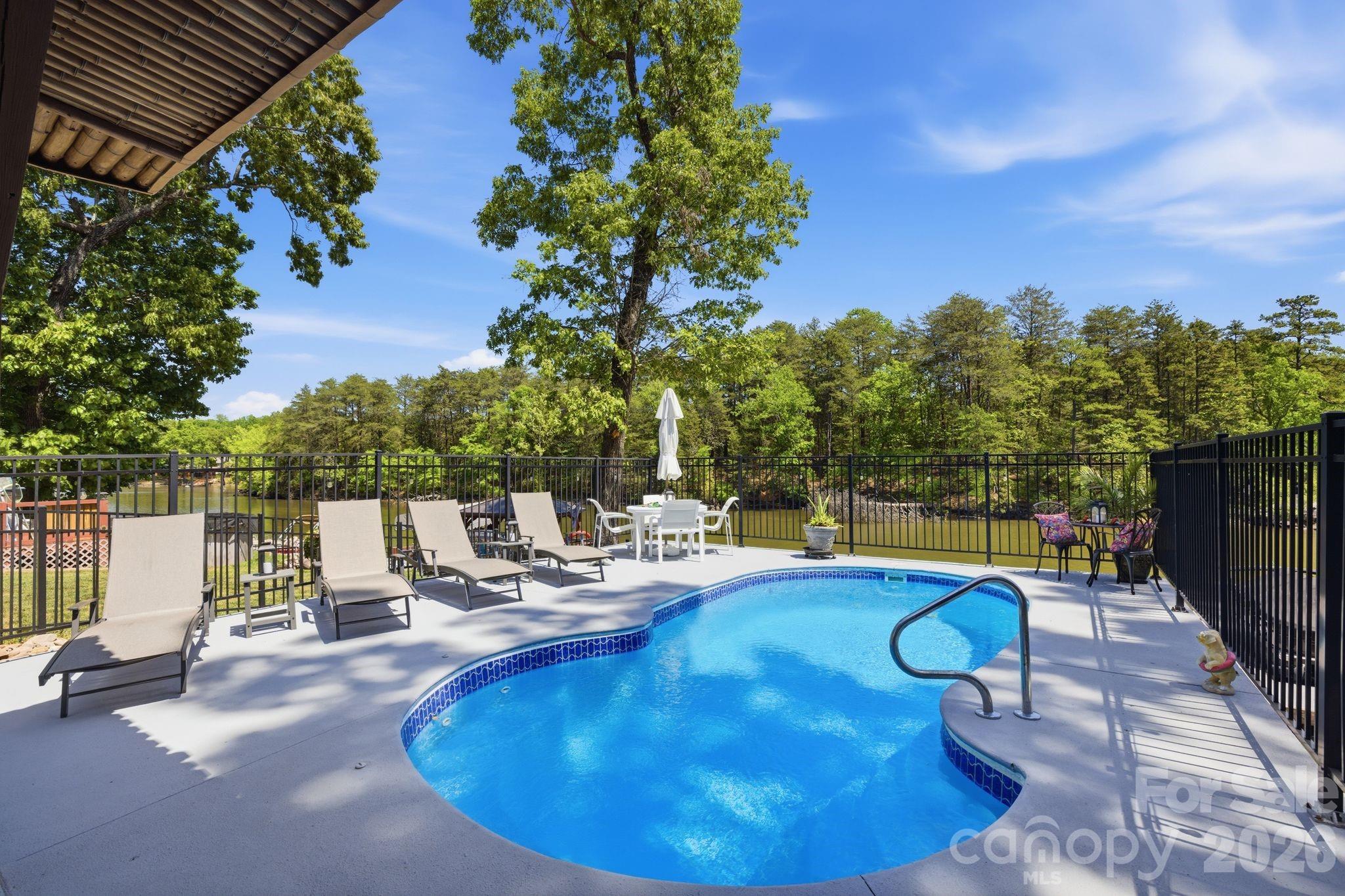 819 Hickory Point Drive — Lexington