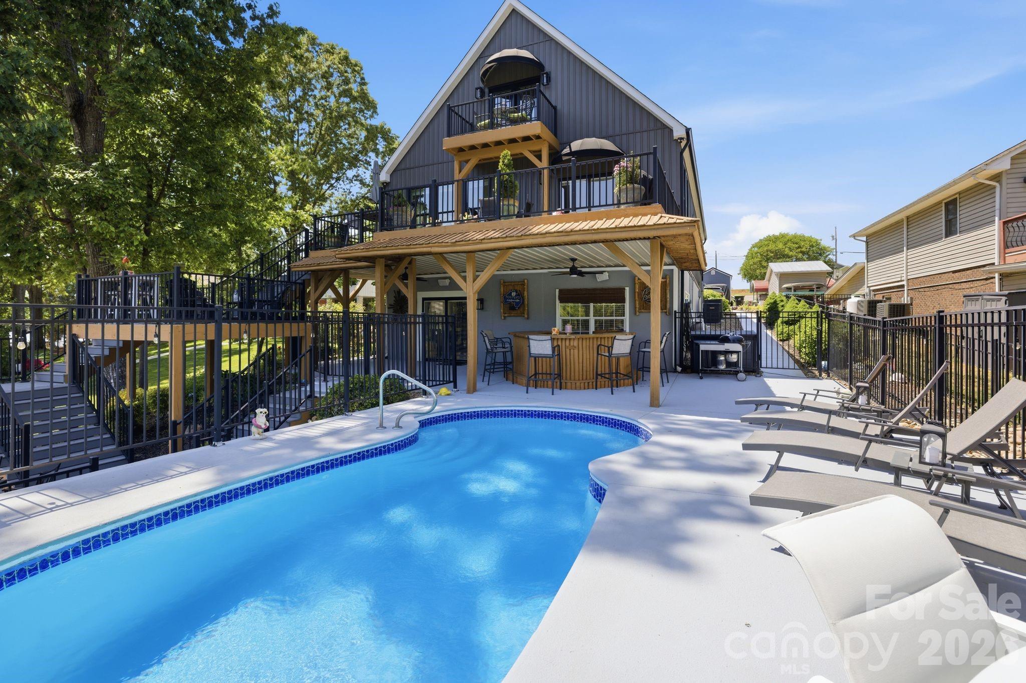 819 Hickory Point Drive — Lexington