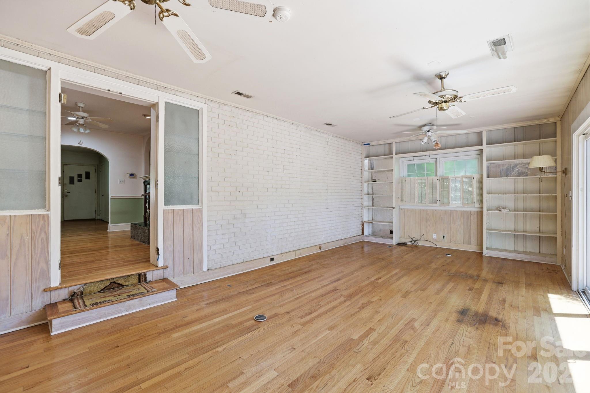 200 Altondale Avenue — Charlotte