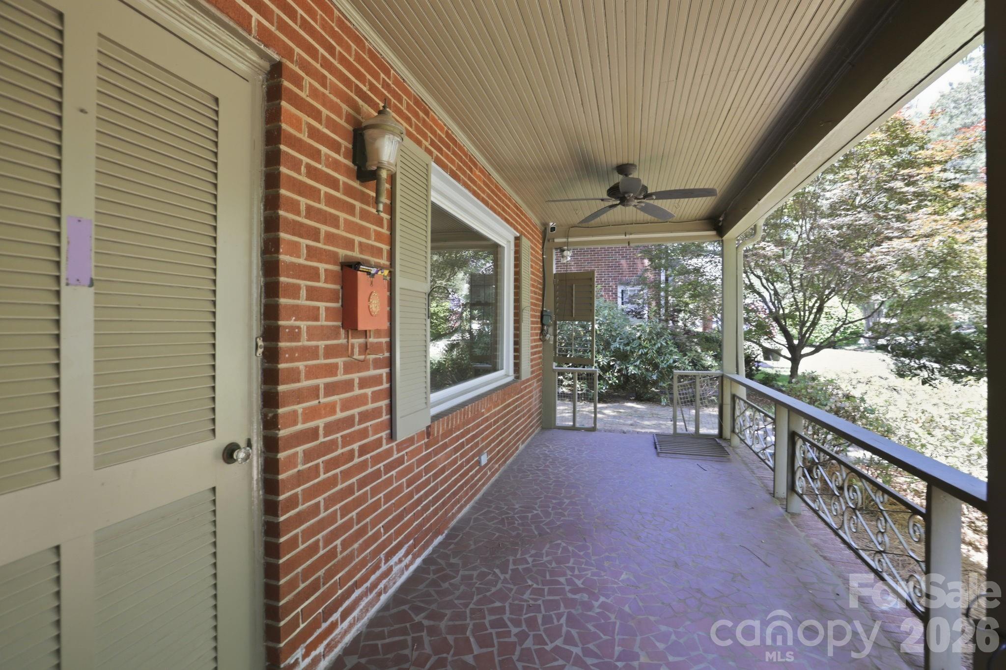 200 Altondale Avenue — Charlotte