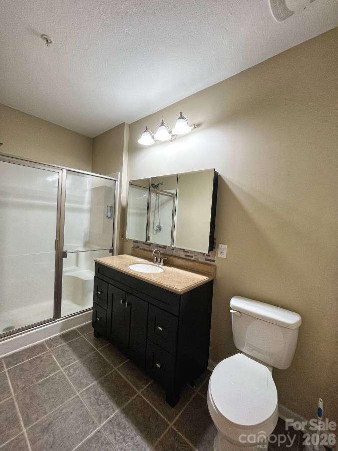 415 Appeldoorn Circle — Asheville