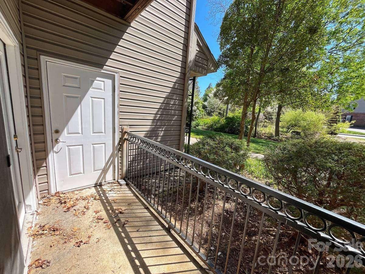 415 Appeldoorn Circle — Asheville