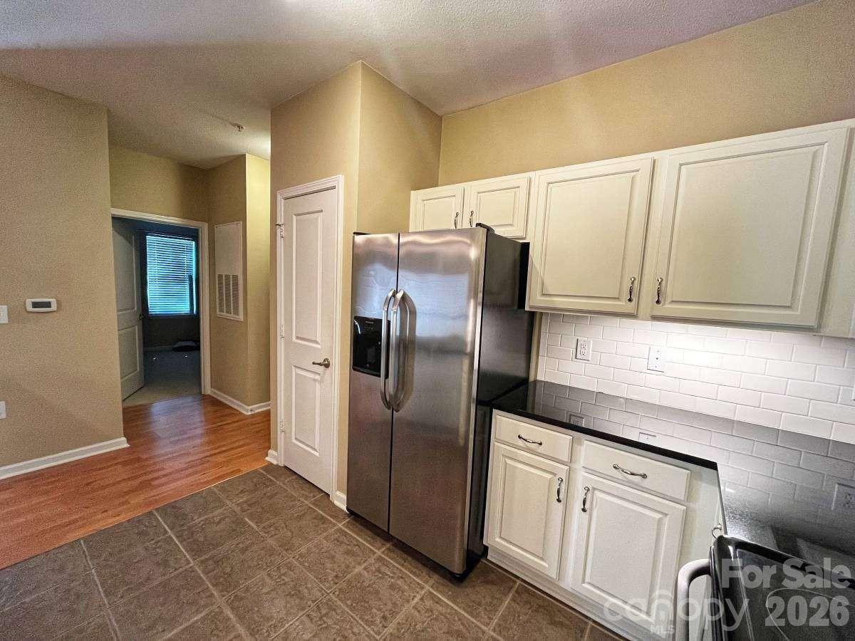 415 Appeldoorn Circle — Asheville