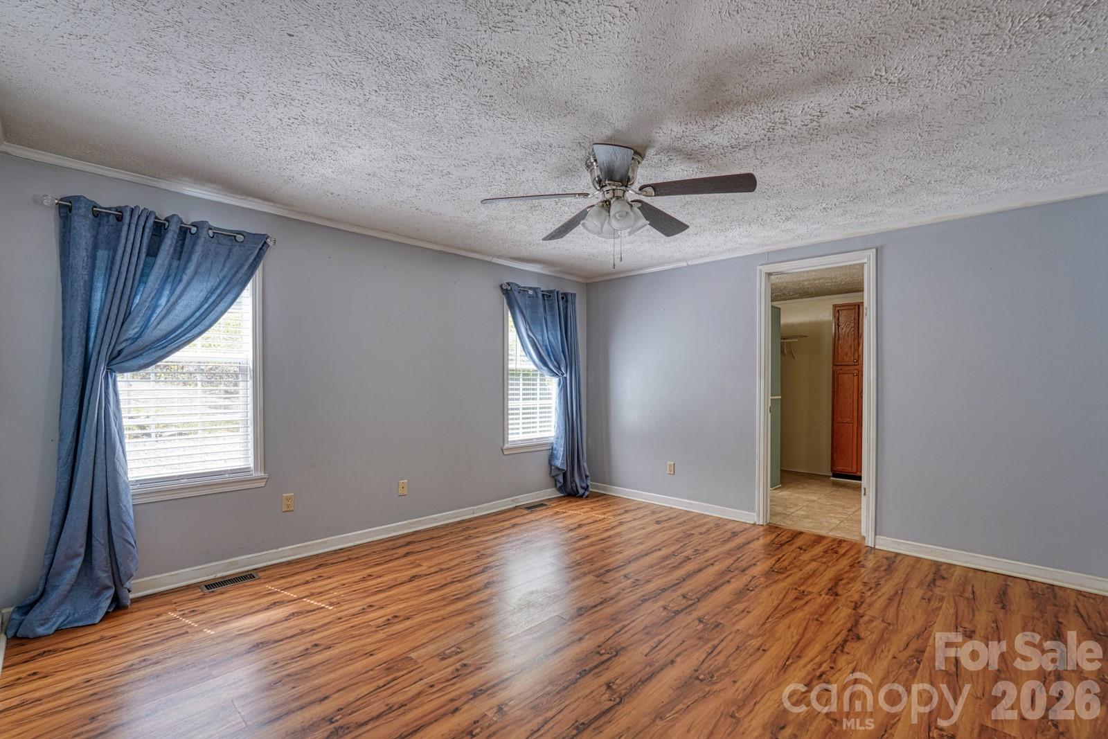 123 Little Rock Way — Mill Spring