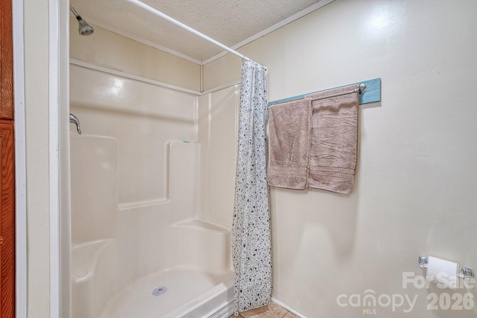123 Little Rock Way — Mill Spring