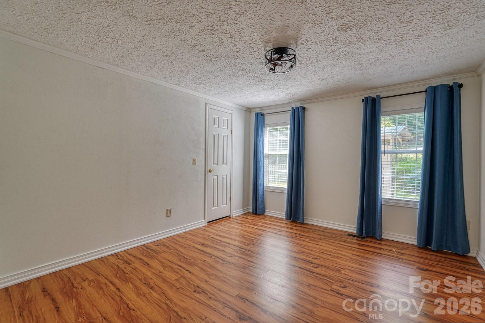 123 Little Rock Way — Mill Spring