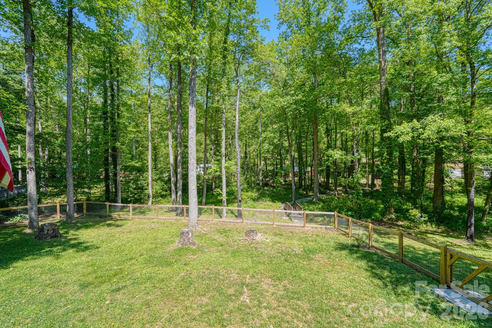 123 Little Rock Way — Mill Spring