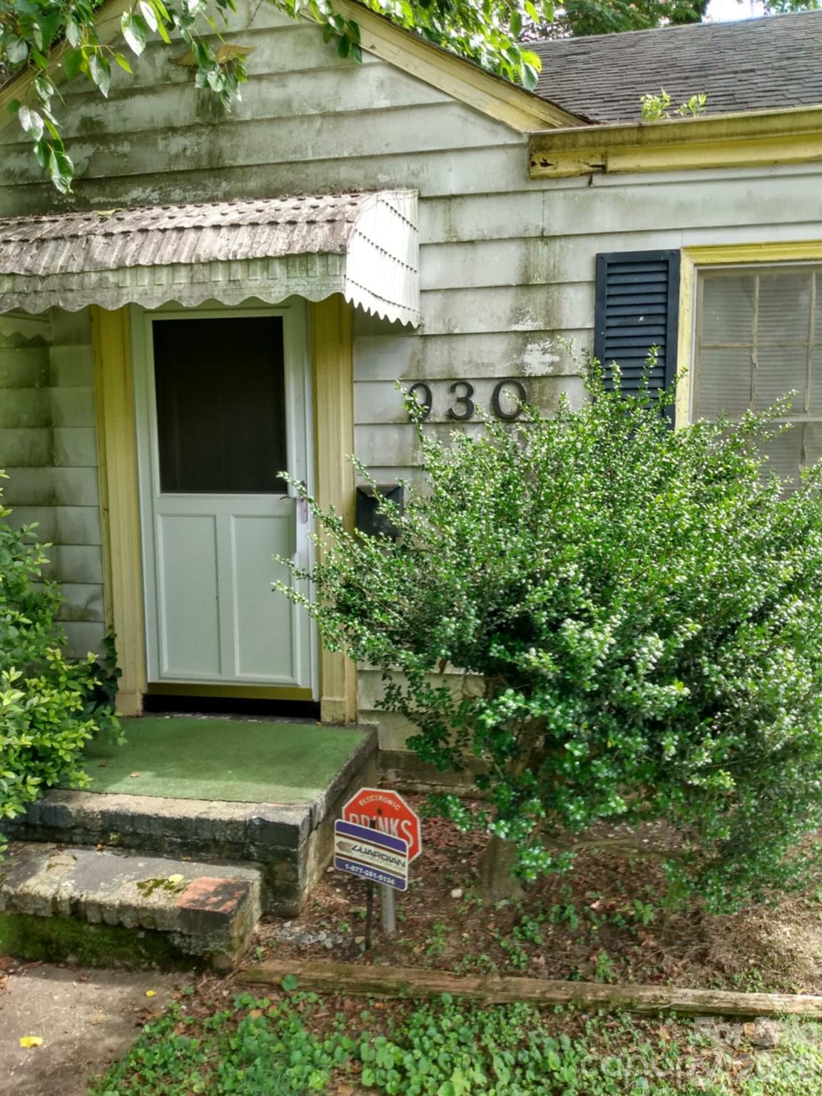 930 Everett Place — Charlotte
