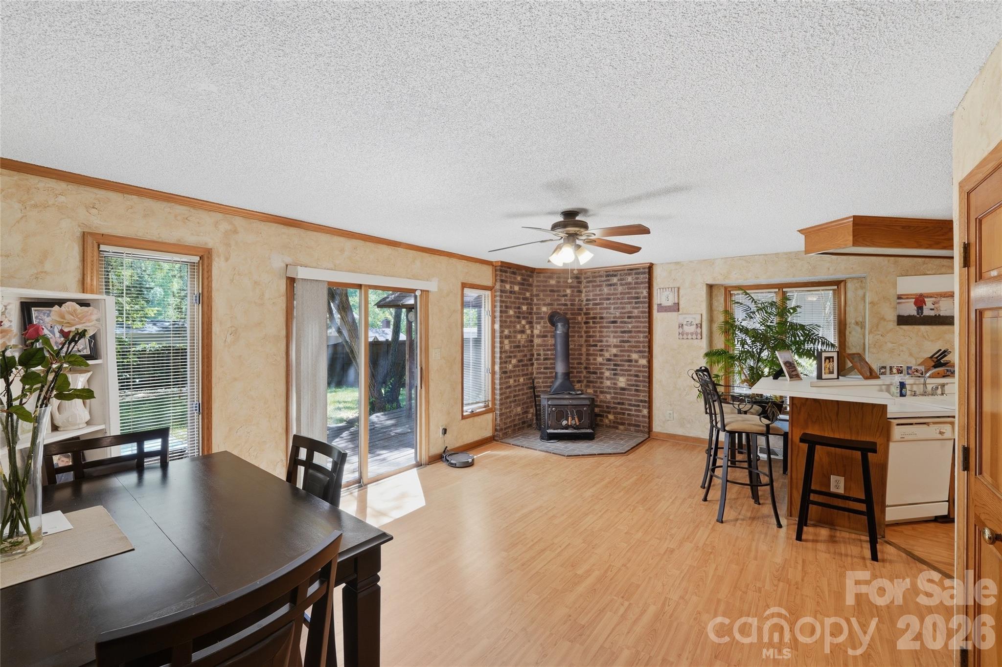 7040 Summer Place — Charlotte