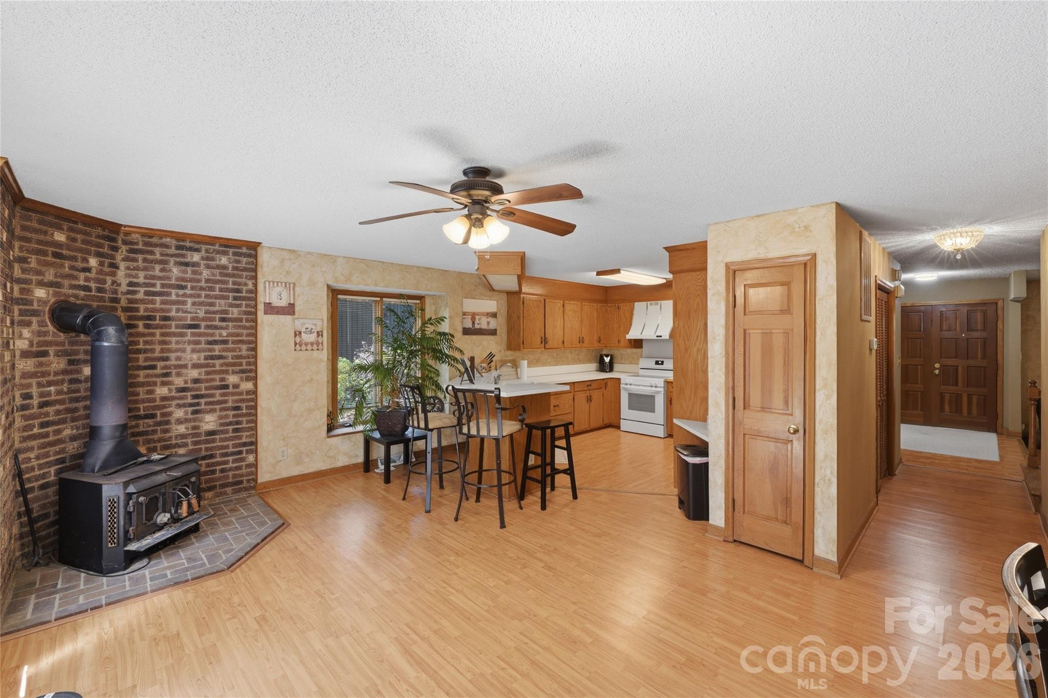 7040 Summer Place — Charlotte