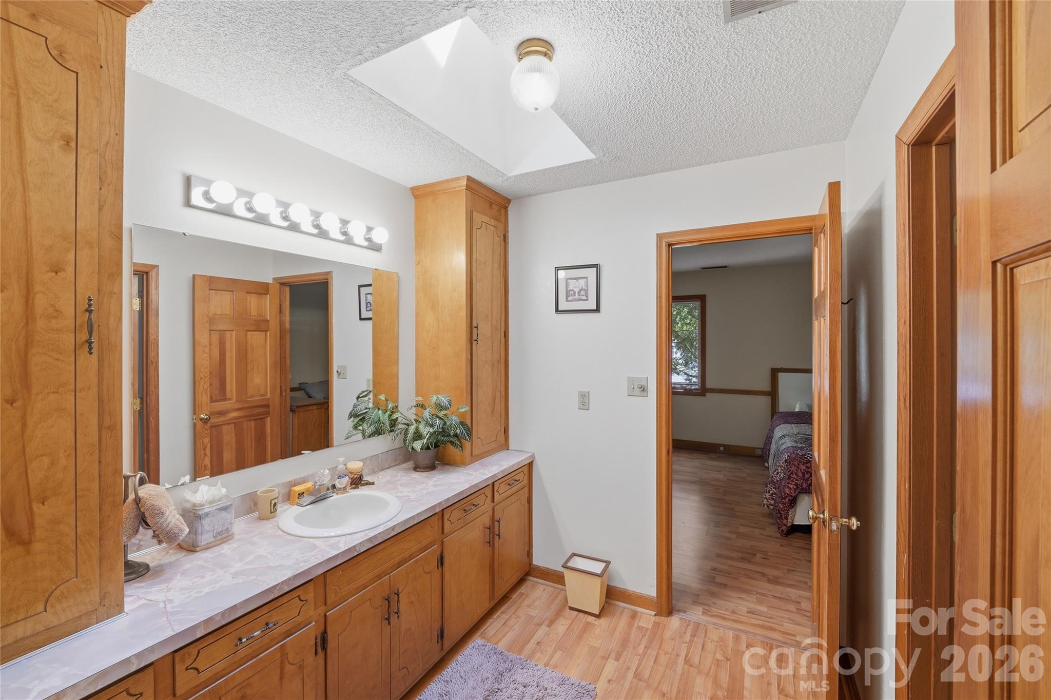 7040 Summer Place — Charlotte