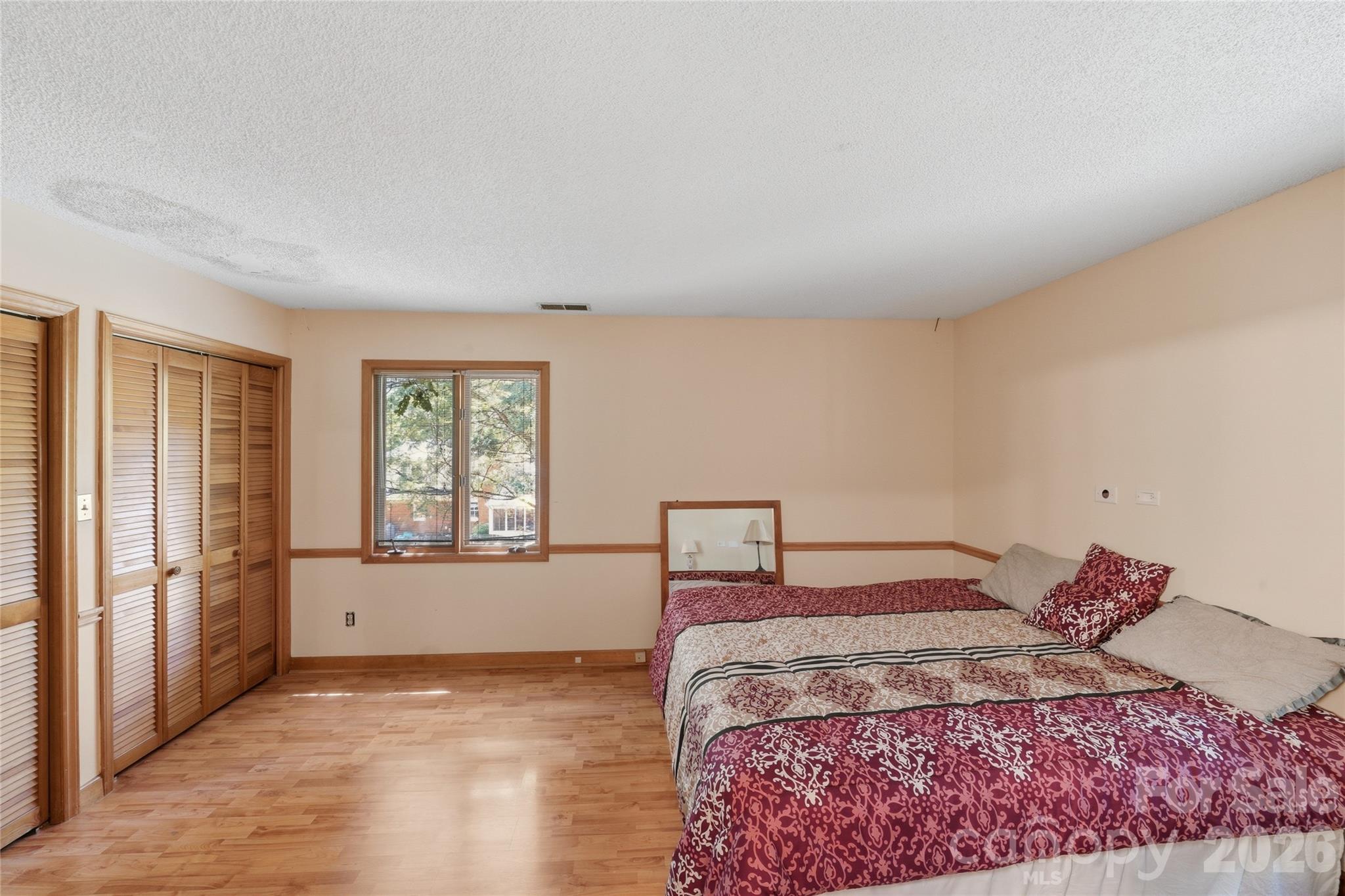7040 Summer Place — Charlotte