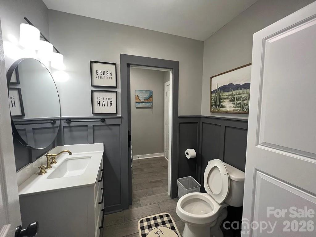2437 Remount Road — Charlotte