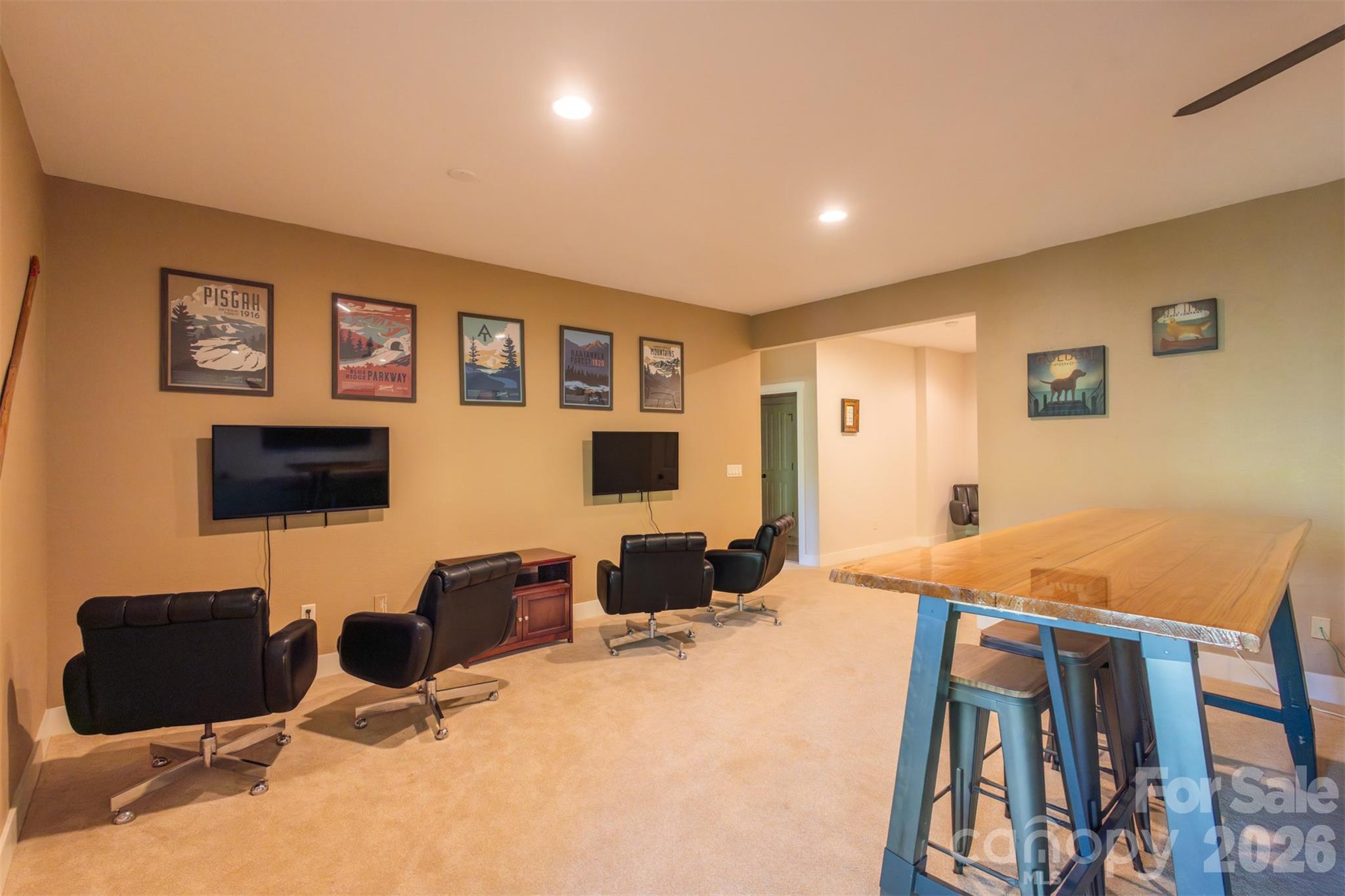 83 Allspice Court — Tuckasegee