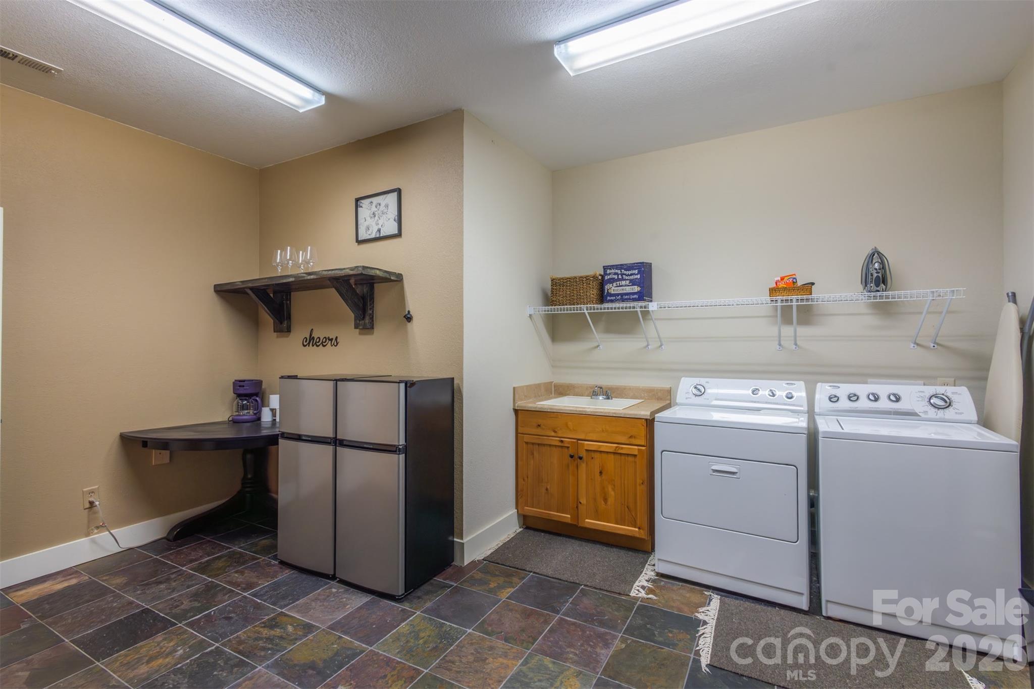 83 Allspice Court — Tuckasegee