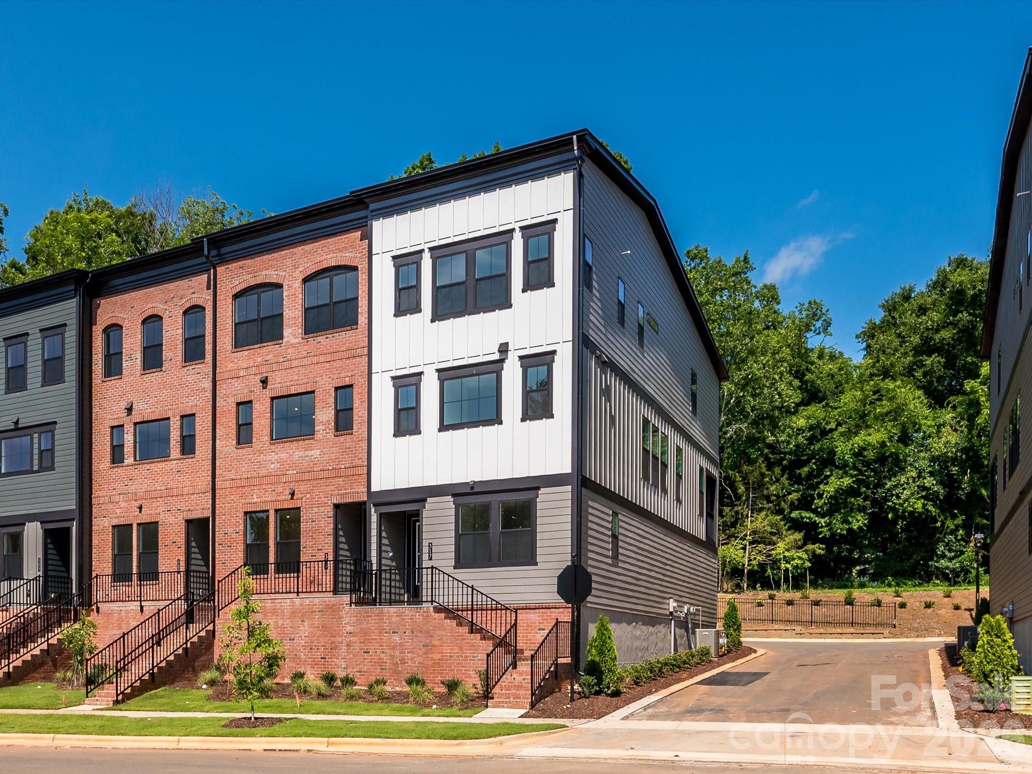 317 Old Town Village Road — Waxhaw
