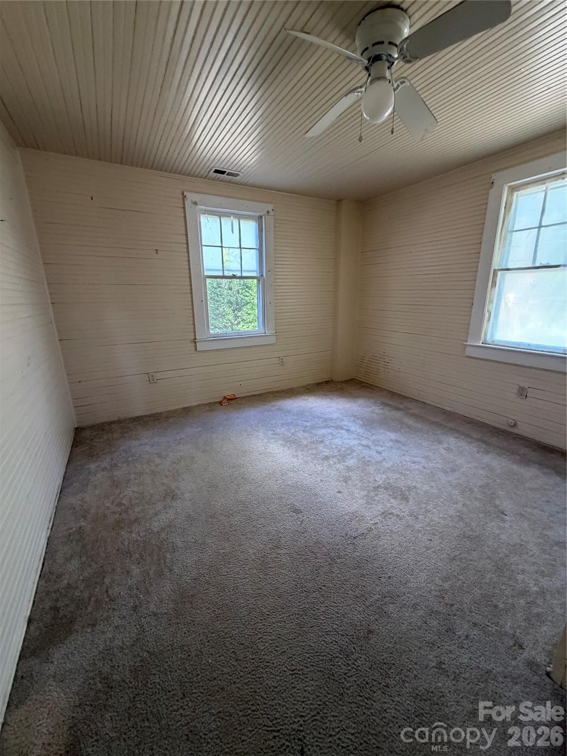 1101 E Pine Street — Lincolnton