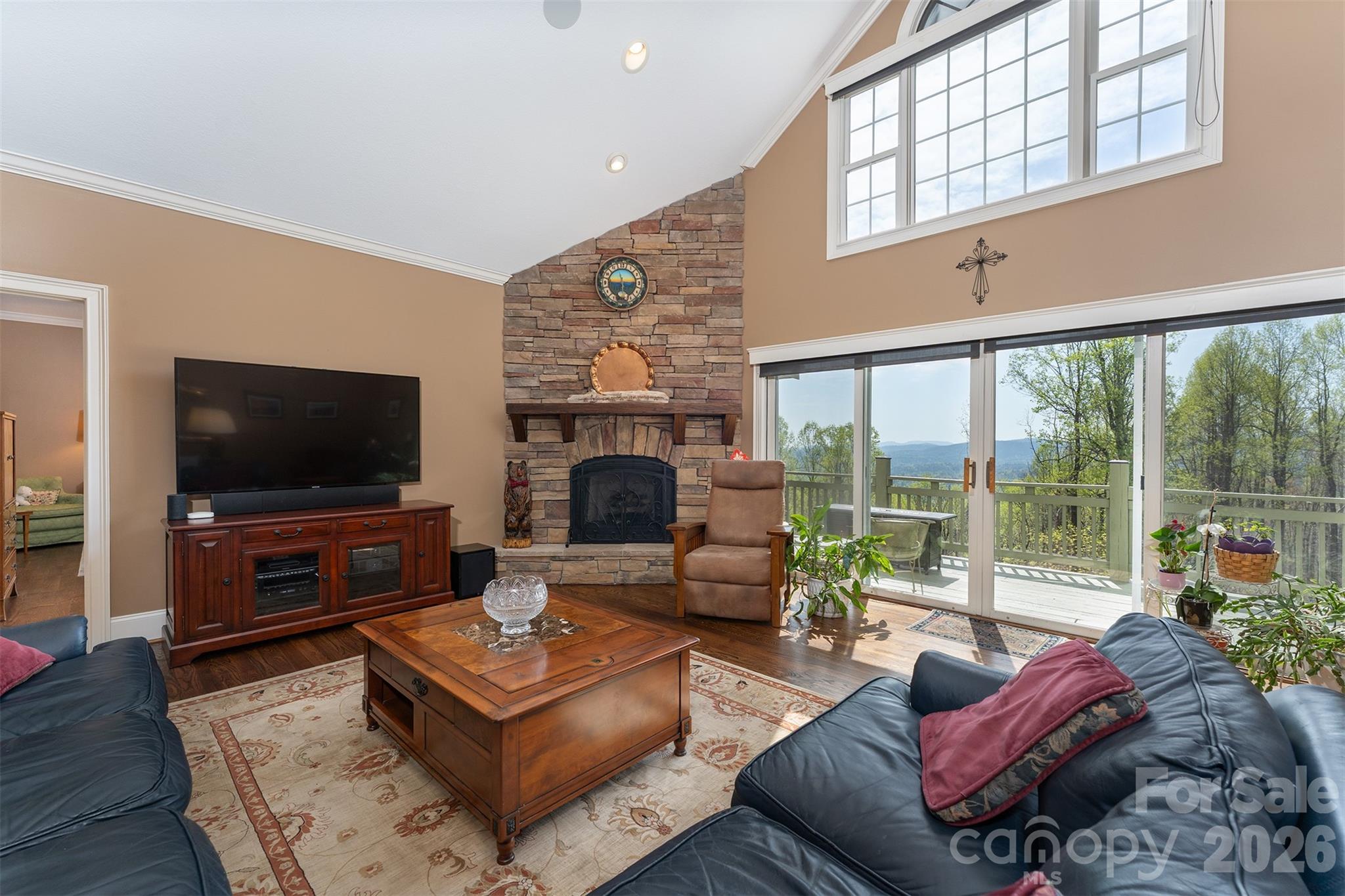 172 Sunny Ridge Road — Hendersonville