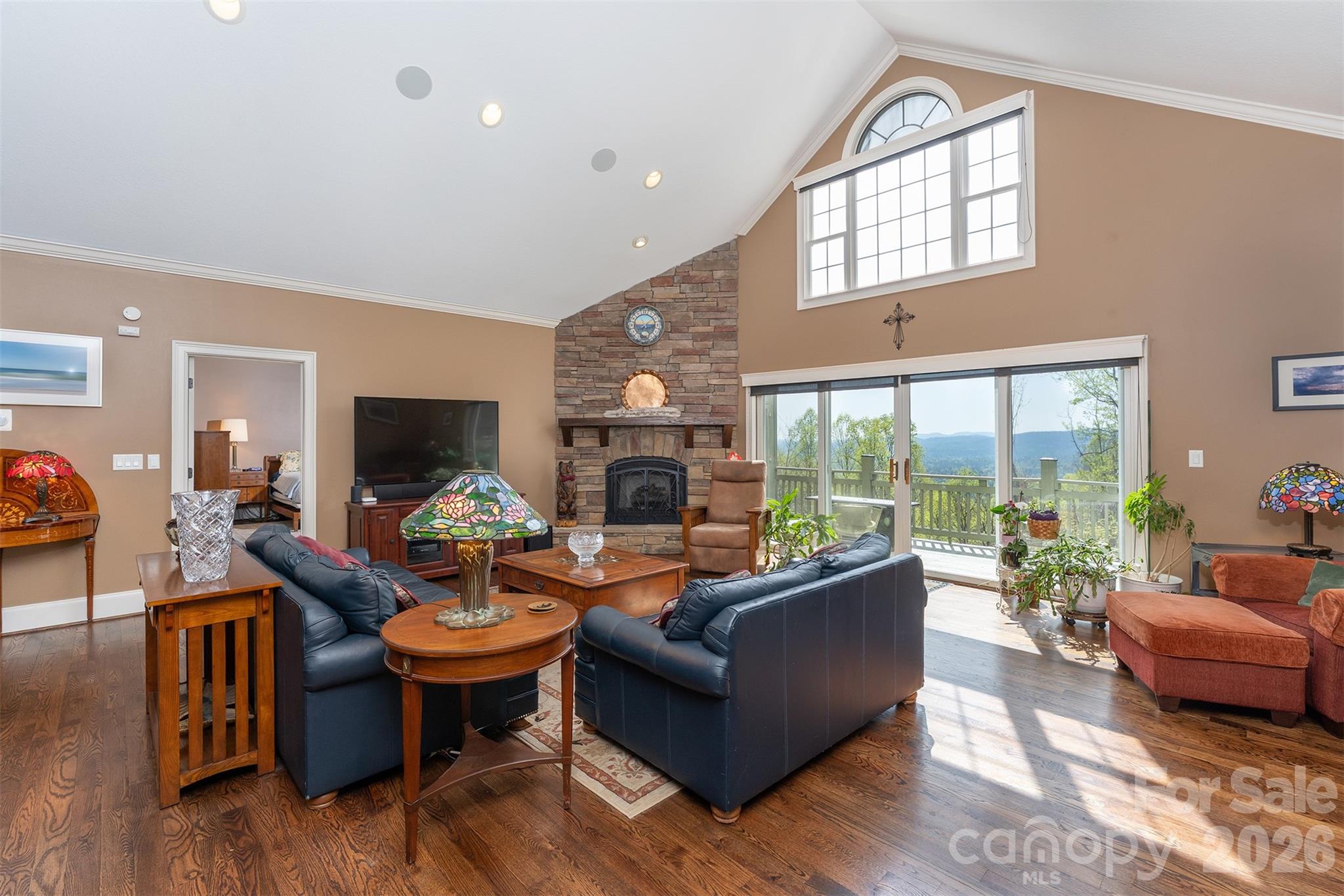 172 Sunny Ridge Road — Hendersonville