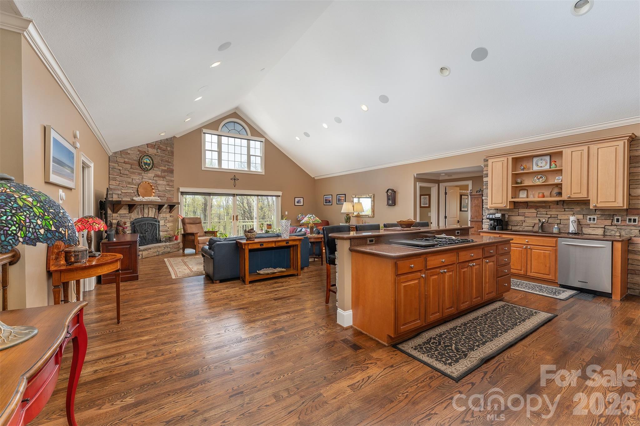 172 Sunny Ridge Road — Hendersonville