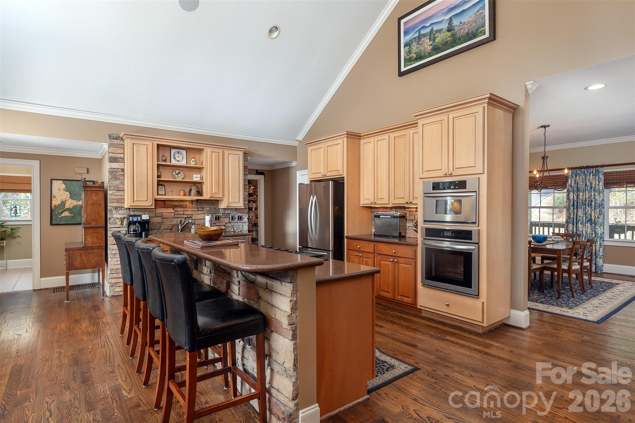 172 Sunny Ridge Road — Hendersonville
