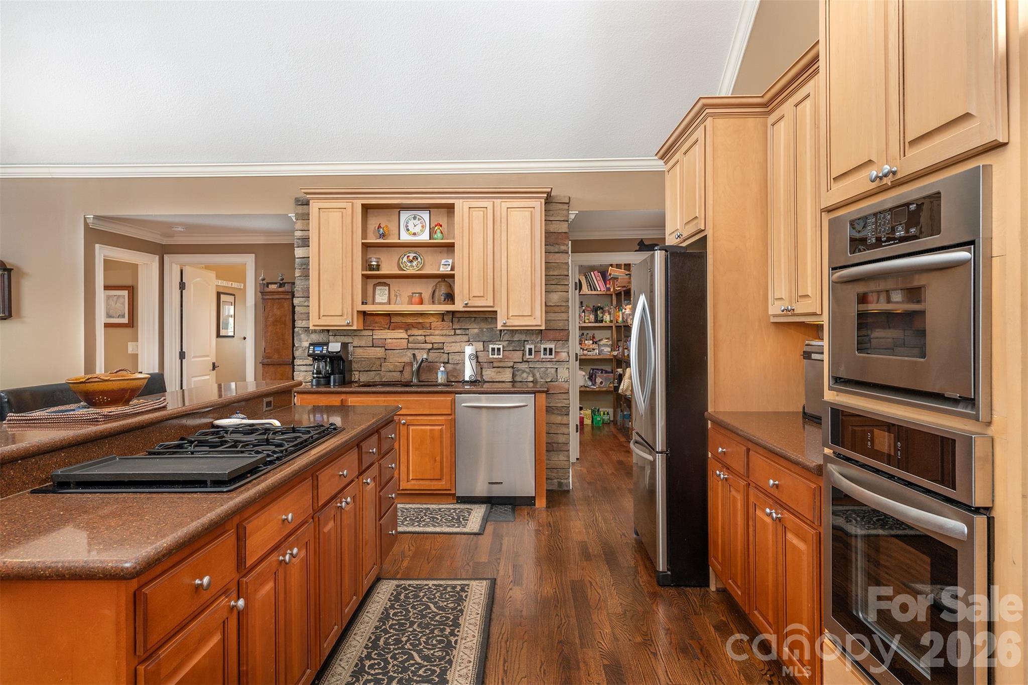 172 Sunny Ridge Road — Hendersonville