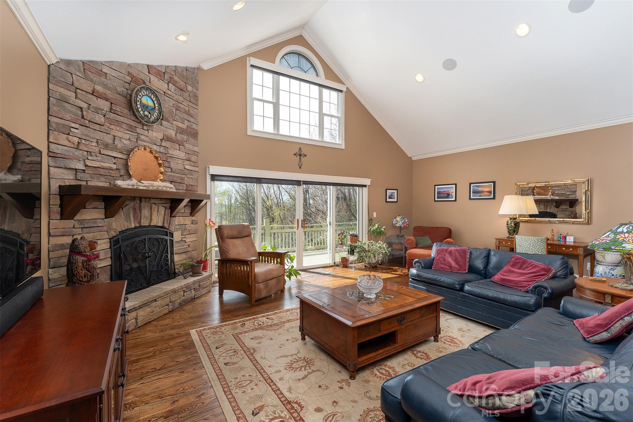172 Sunny Ridge Road — Hendersonville