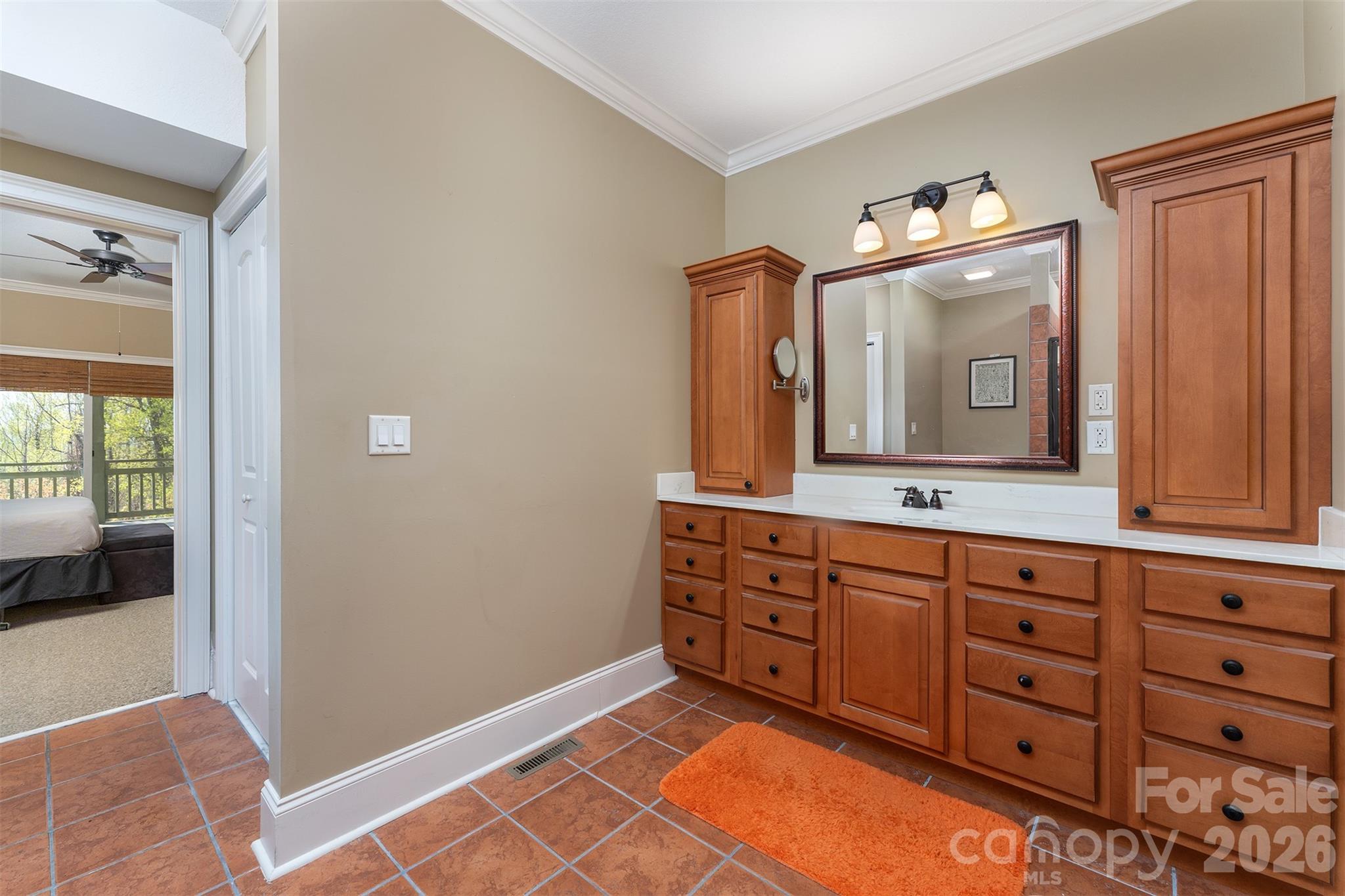 172 Sunny Ridge Road — Hendersonville