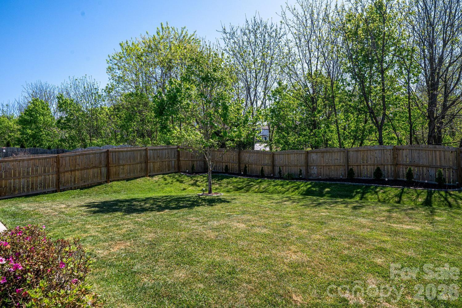 9 Partridge Berry Lane — Weaverville