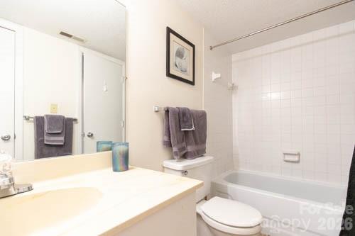 1050 21st Avenue Avenue NW #90 — Hickory